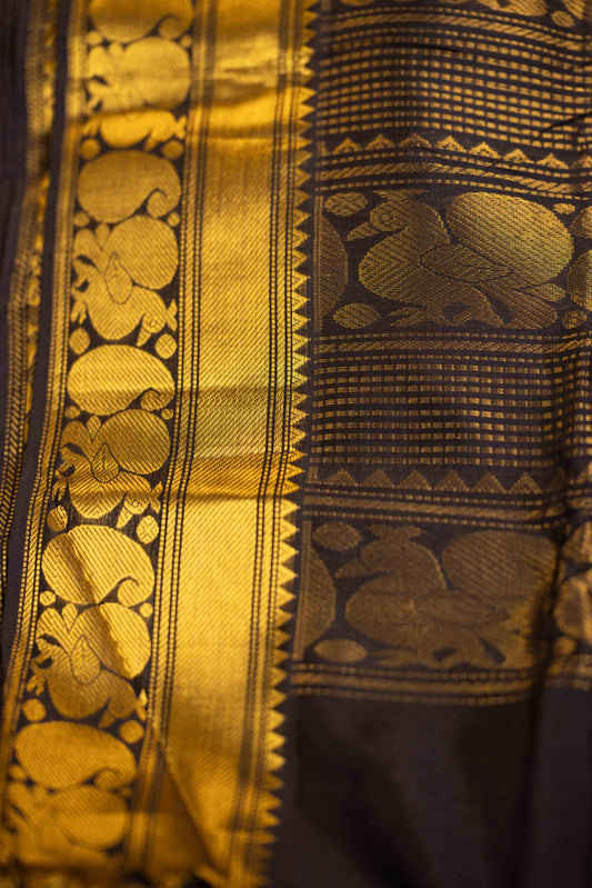 Vintage vairaoosi silk cotton - Dark Metallic Copper with Black Pallu