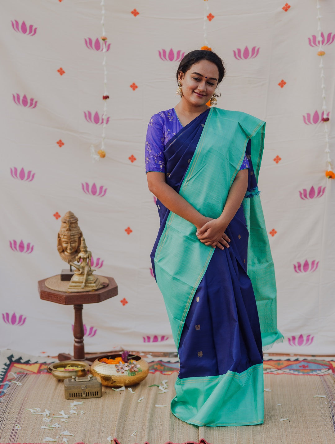 MS Blue with turquoise blue annam, chakram motifs with vaira oosi border