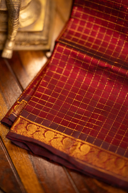 Small Border Vintage Muthukattam - Arakku Maroon