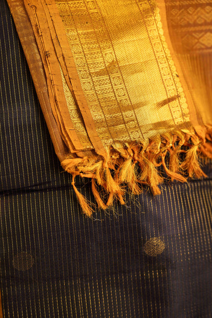 Vintage vairaoosi  silk cotton - Black with Mustard Pallu