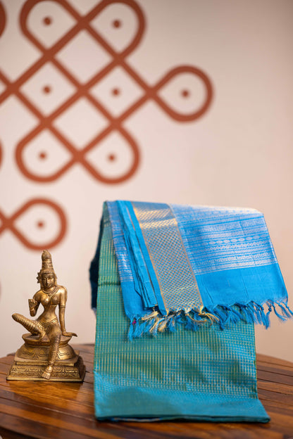 Vintage Mayil Kazhuthu Bluish Green with Sky Blue Pallu- Podikattam