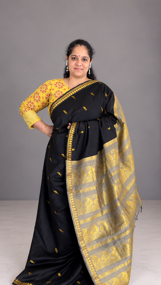 Black Raw Silk Saree with Simple Border & Grey Pallu