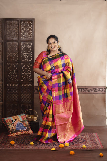 Traditional Paalum pazhamum checks with Hot pink Pallu & Rutraksham Border