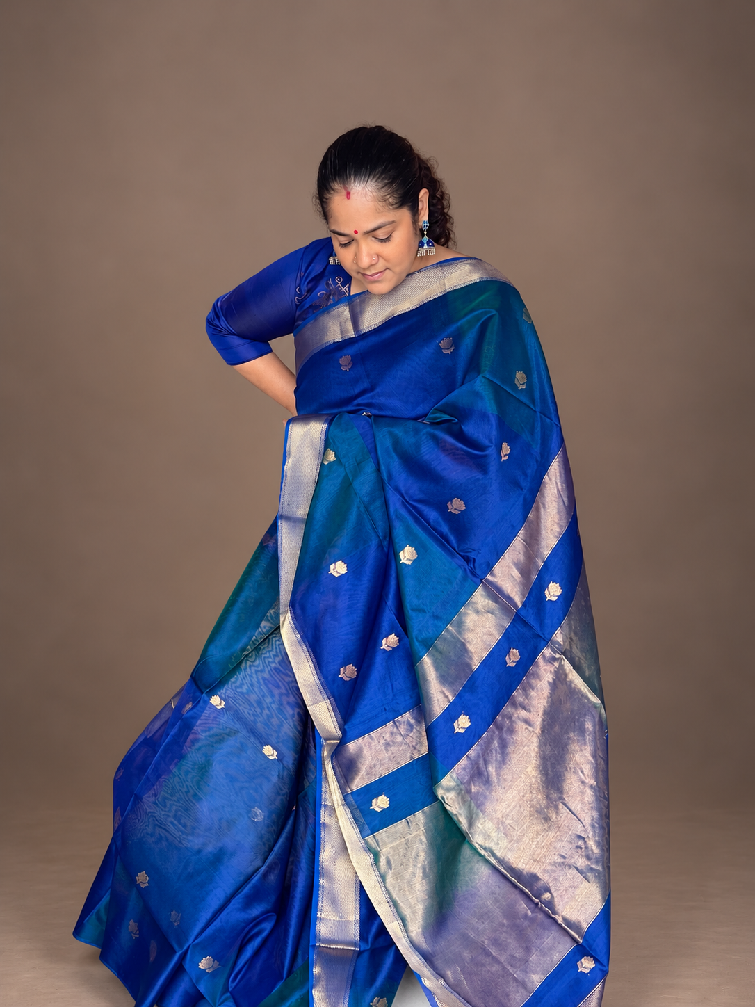 Peacock Blue Maheshwari Silk Cotton with Lotus Bhutta