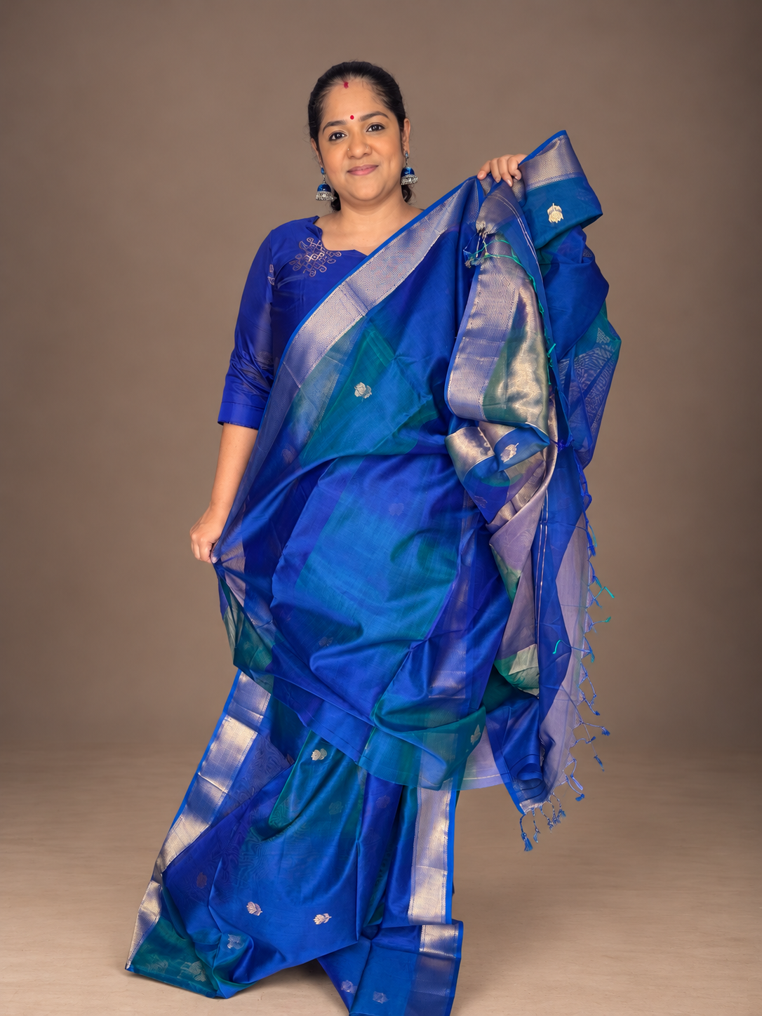 Peacock Blue Maheshwari Silk Cotton with Lotus Bhutta