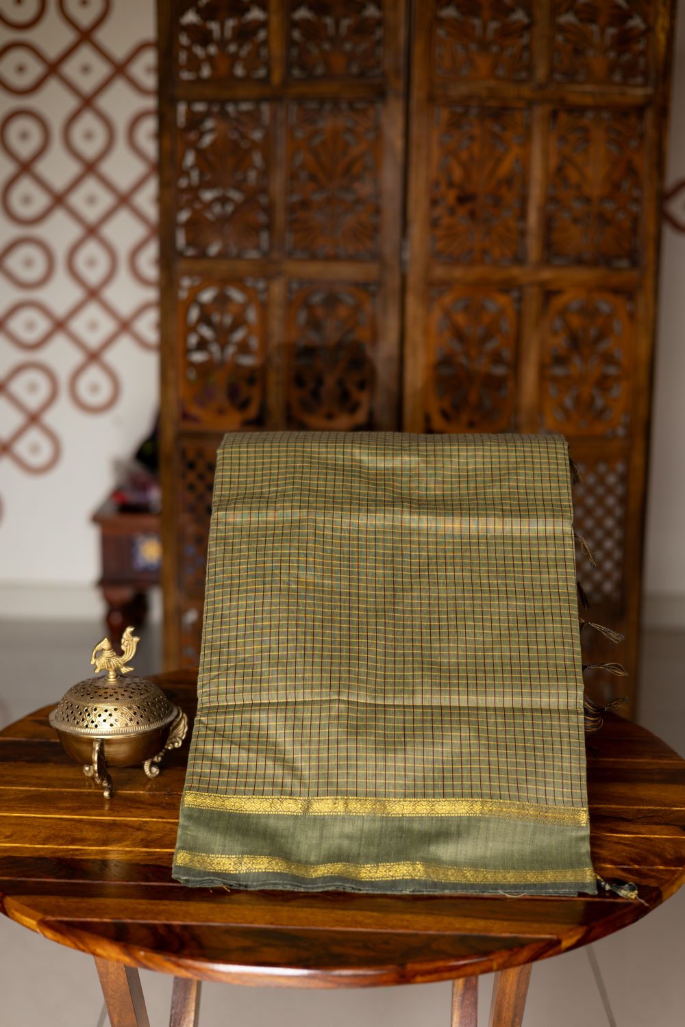 Pastel Sage Green Arani Semi Silk Cotton Muthukattam with Rettaipettai Border