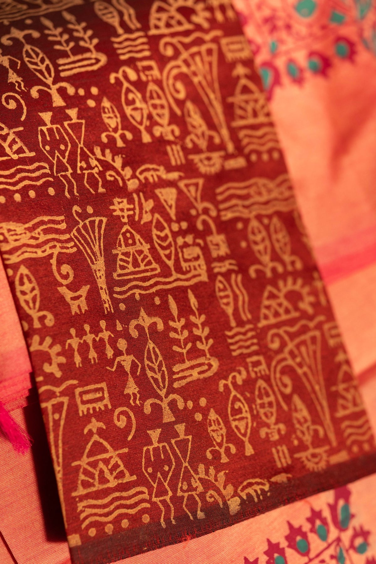 Pastel Peach Printed Semi Silk Cotton Saree – Pairs with Maroon Blouse