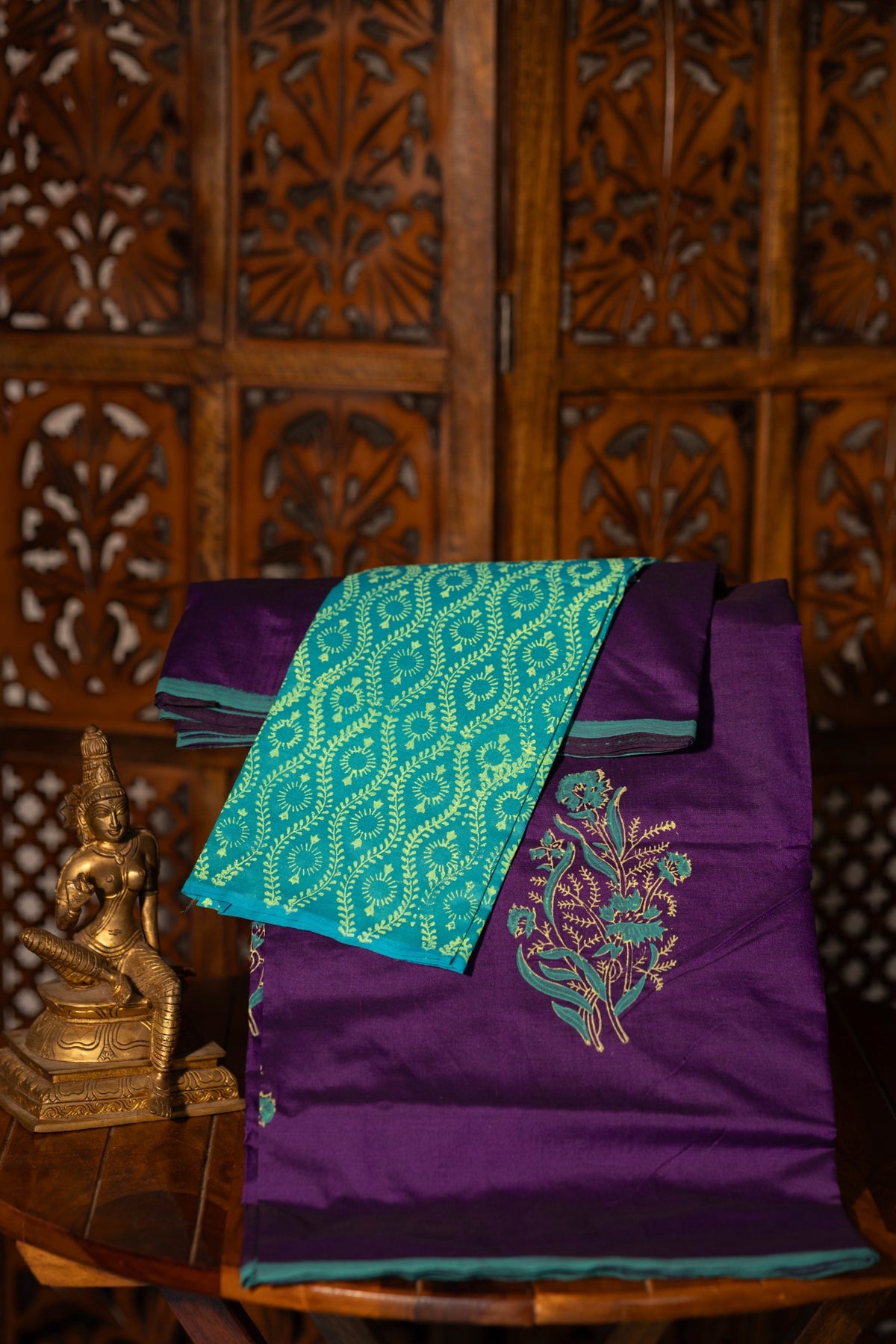 Violet Printed Semi Silk Cotton Saree – Pairs with Turquoise Blue Blouse