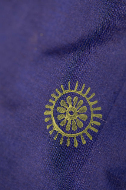 Navy Blue Printed Semi Silk Cotton Saree – Pairs with Pachai Green Blouse