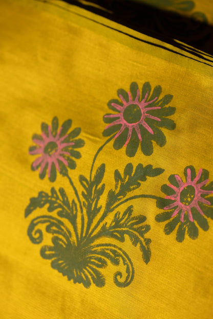 Cardamom Green Printed Semi Silk Cotton Saree – Pairs with Mehendi Green Blouse
