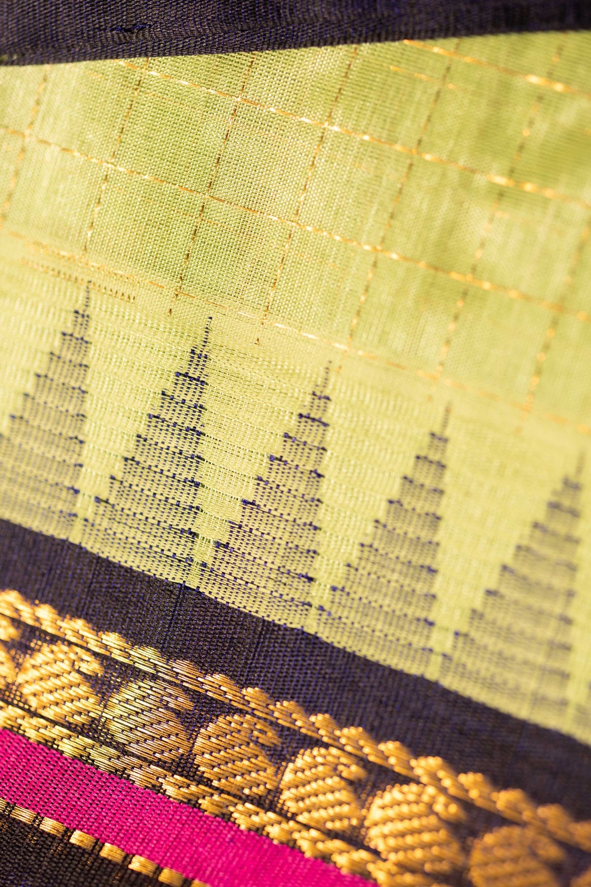 Korvai Kattam with Pista & Navy Blue