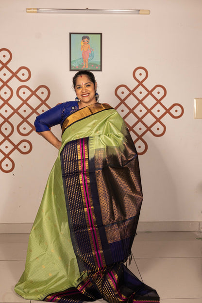 Korvai Kattam with Pista & Navy Blue
