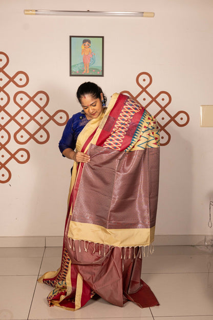 Pochampally printed Semi Soft Silk Saree -Half White with Metallic Grey