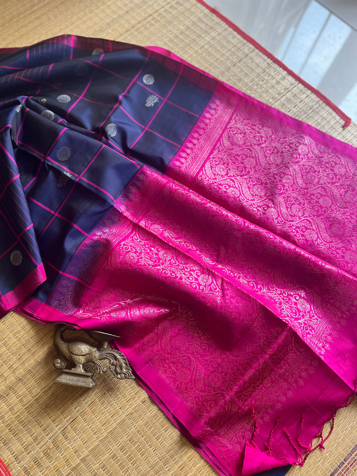 Navy blue checks with rani pink silver Chakram buttas - borderless saree