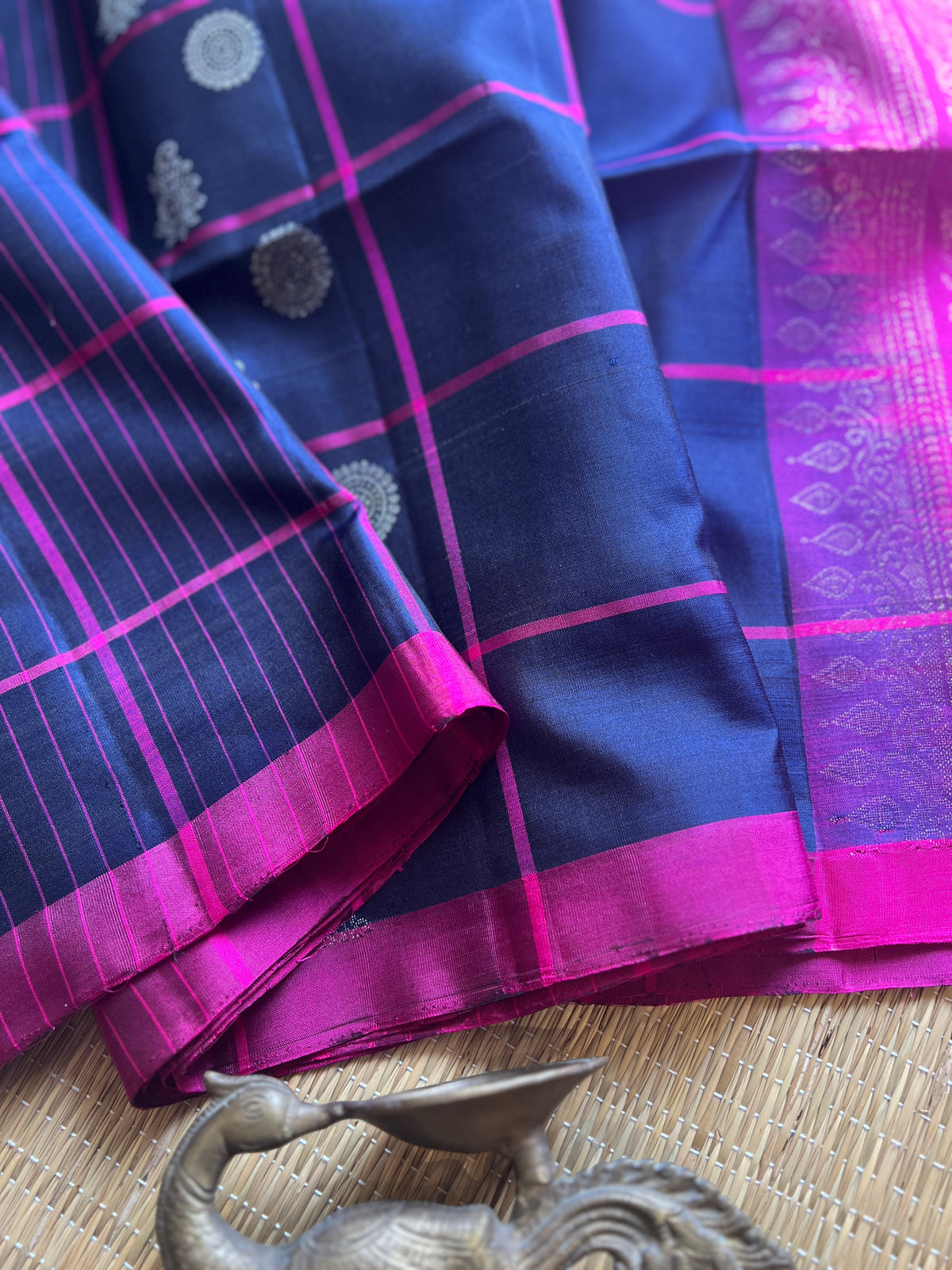 Navy blue checks with rani pink silver Chakram buttas - borderless saree