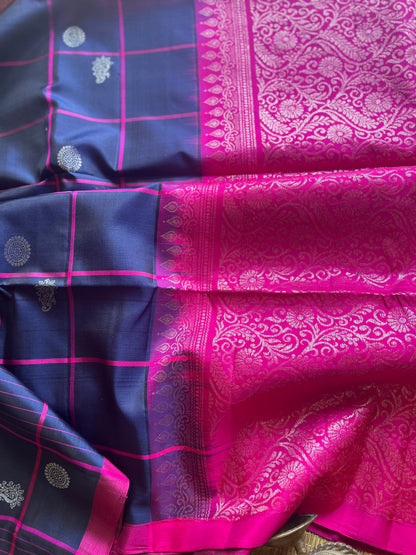 Navy blue checks with rani pink silver Chakram buttas - borderless saree