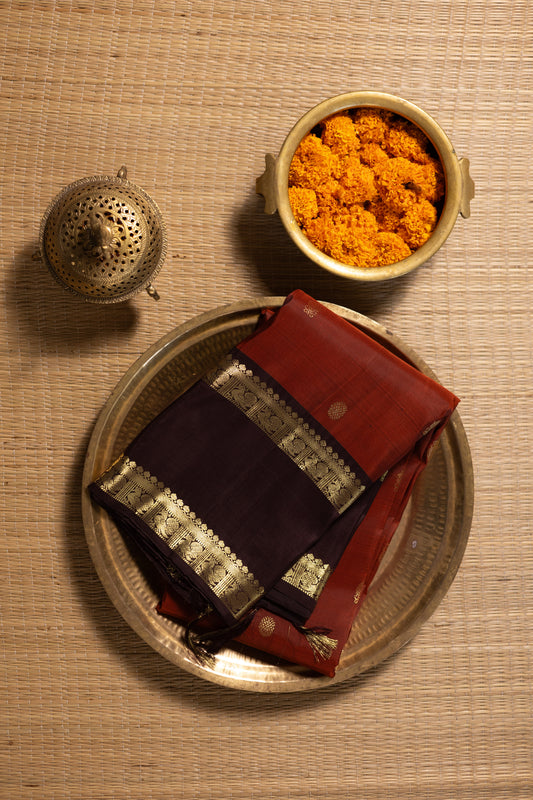 Rust orange with coffee brown - rettaipettai border